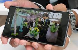 Revizuirea smartphone-ului Sony Xperia V: decizia corectă